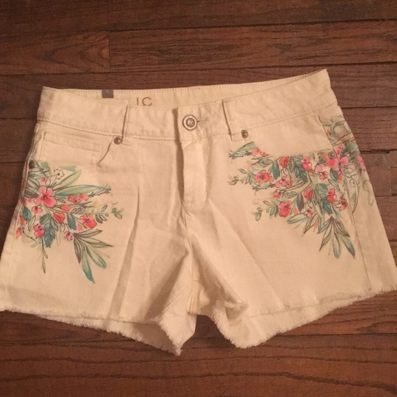 LC Lauren Conrad Pants - Lauren Conrad shorts